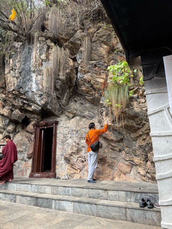 Visit Dakshinkali, Pharping & Kritipur- A Spiritual Private Day tour - What the price covers, and what it does not