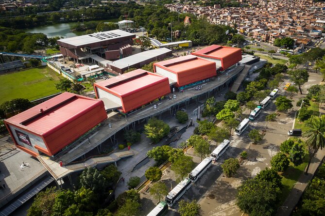 Visit Explora Park and Discover Medellin in Public Transportation - Local Cuisine: Tasting Medellins Flavors