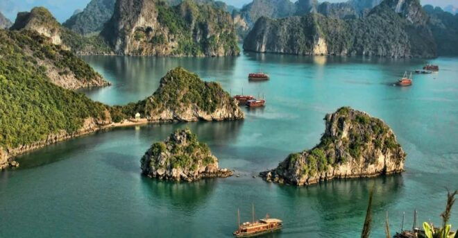 Visit Ha Long - a Wonder of the World From Ha Noi or Back - Transportation Options