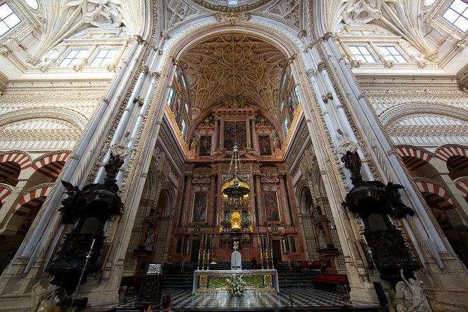Visit in Spanish to the Cathedral Mosque. Does Not Include Entrance Ticket - Inclusions