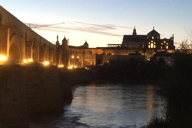 Visit in Spanish to the Cathedral Mosque. Does Not Include Entrance Ticket - Common Questions