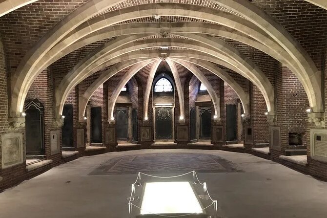 Visit Inside Notre Dame'S Crypt and the Catacombs of Paris - Inclusions