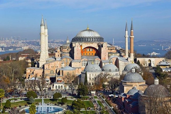 Visit Istanbul Hagia Sophia - One of the Worlds Greatest Monuments - Tips for Visiting Sultanahmet Area