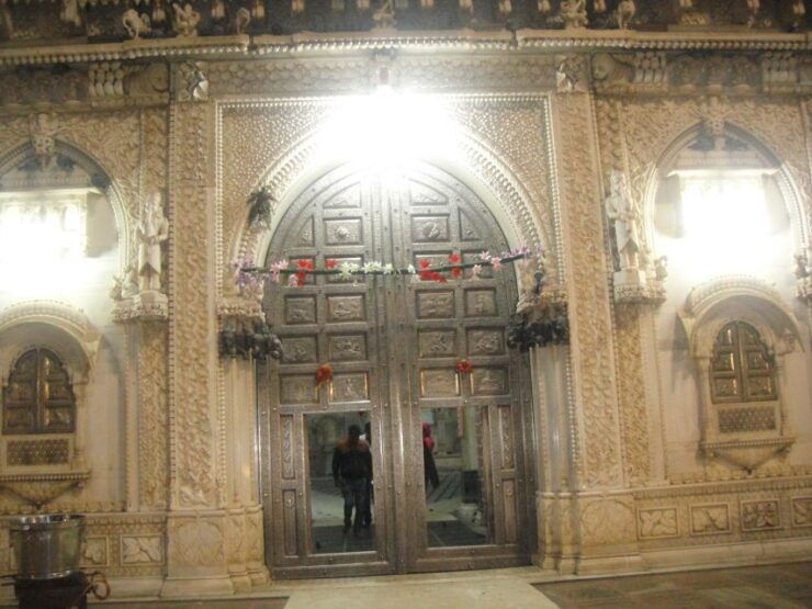 Visit Junagarh Fort, Rat Temple & Jodhpur Drop From Bikaner - Karni Mata Temple: a 600-Year-Old Temple Dedicated to the Goddess Karni Mata