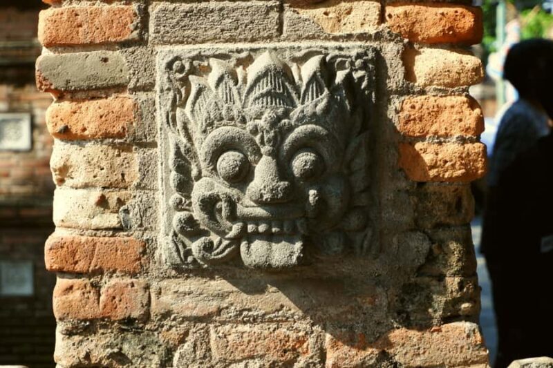 Visit Kotagede: Journey Through the Living Culture - Wandering Through Historical Lanes: Between Two Gates