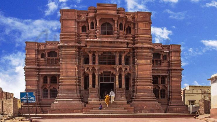 Visit Krishn Janambhumi Same Day Tour From Agra - Good To Know