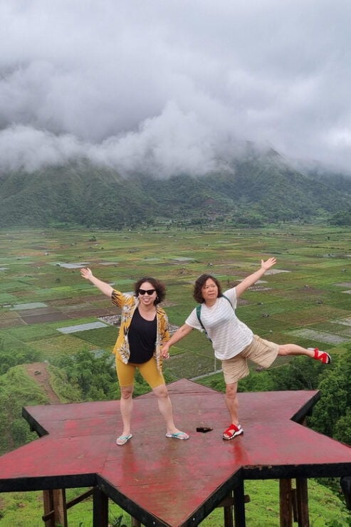 Visit Lombok Sasak Tribe Village, Waterfall And Selong Hill - Key Points