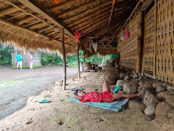 Visit Lombok Sasak Tribe Village, Waterfall And Selong Hill - Customer Experiences and Ratings