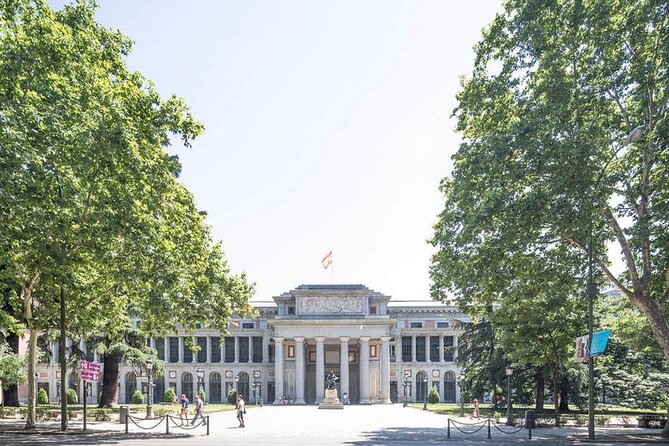 Visit Madrid by Panoramic Bus - Common Questions