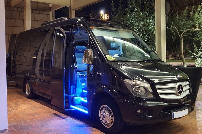 Visit Montserrat 5 Hours 16 Pax - Tour Details