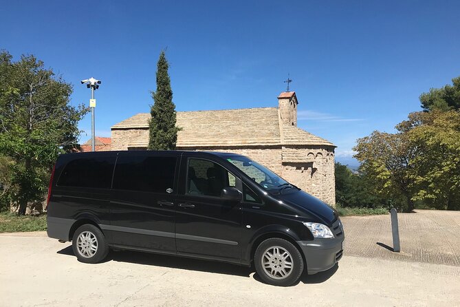 Visit Montserrat and Cavas or Sitges 8 Hours 7pax - Common Questions