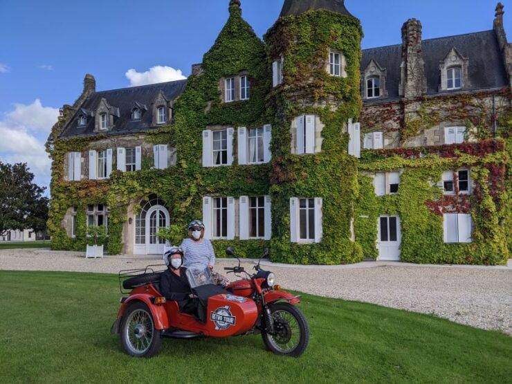 Visit of Bordeaux and Excursion in a Vineyard - Duration and Availability Details
