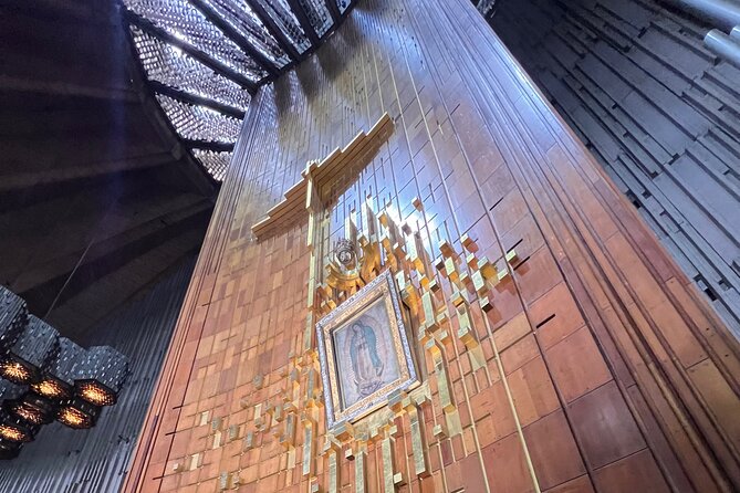 Visit of the Guadalupes Basilica in Private Tour With Transport - Cancellation and Refund Policy