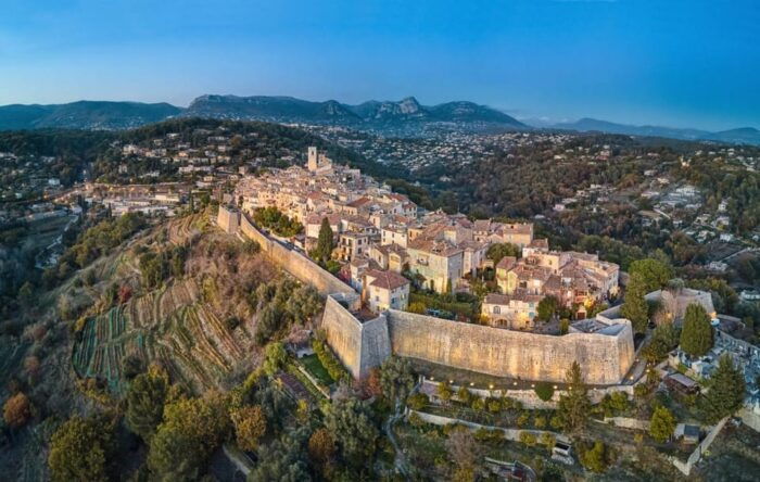 Visit Saint Paul De Vence, Antibes, and Cannes: 7-Hour Tour - Customer Reviews