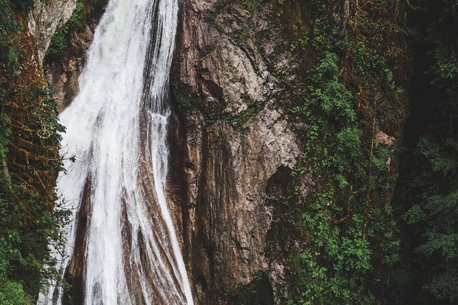 Visit Snoqualmie Falls and Hike to Twin Falls - The Sum Up