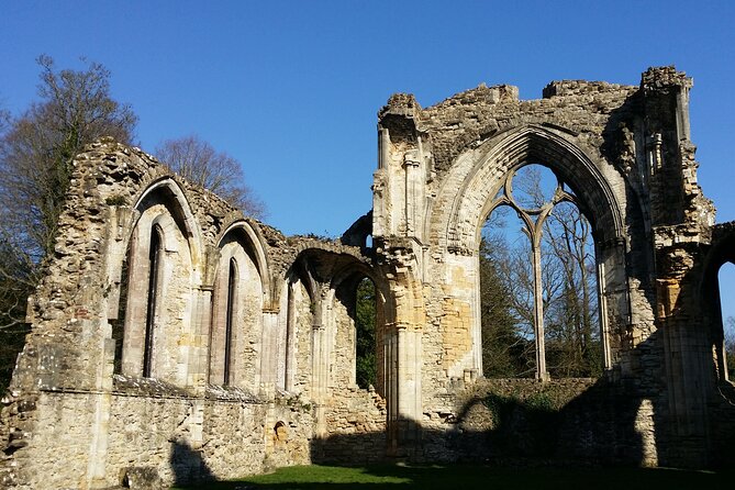 Visit Stonehenge and Salisbury From Southampton - Pricing and Inclusions