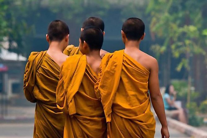 Visit Temples in and Around Bangkok With a Former Monk of 10 Years - Life as a Buddhist Monk