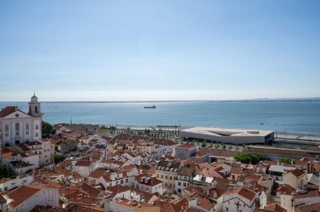Visit the City of Lisbon in a Fun and Personalized Way - Reservation Process