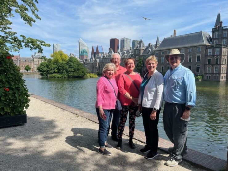 Visit the Girl With the Pearl Earring, the Hague & Delft - Admiring the Girl With the Pearl Earring Painting