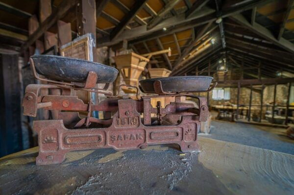 Visit the House of Balconies + Hoyo Gofio Mill - Getting to the Attractions