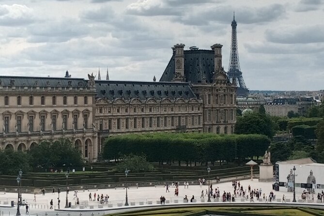 Visit the Louvre With a Guide in English - Tour Details and Meeting Point