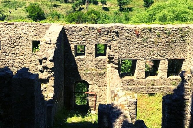 Visit the Mosque of Gjin Aleksi and the Islamic Complex of Xhermehalla - End Point and Start Time