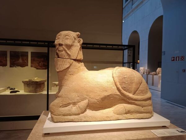 Visit the National Archaeological Museum in Madrid - Getting There and Parking