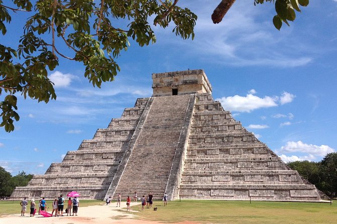 Visit to Chichen Itza, Ik Kil Cenote and Valladolid With Lunch From Cancun - Why Choose This Tour