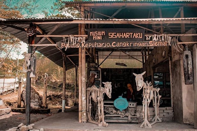 Visit to Merapi Day Tour From Yogyakarta With French-Speaking Guide - Tour Overview