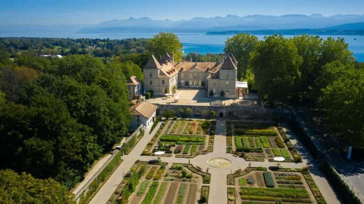 Visit to the Castle of Prangins and the City of Nyon - Itinerary and Schedule