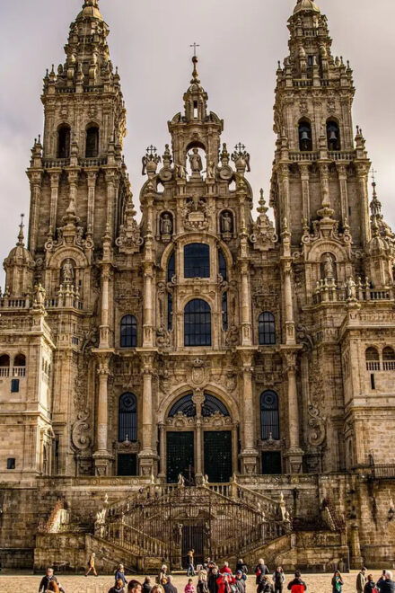 Visit to the Cathedral and Museum - Language and Accessibility