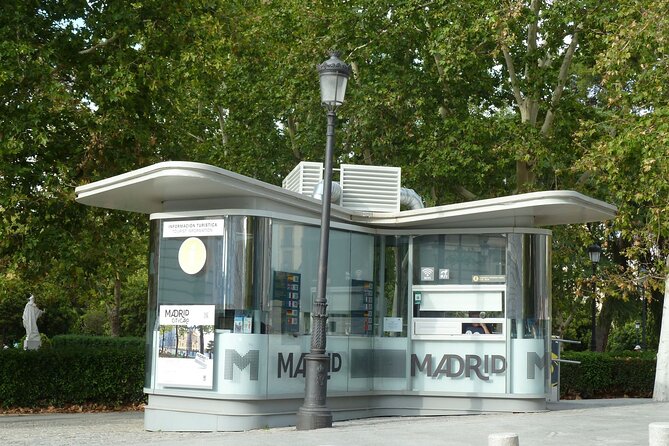 Visit to the Royal Palace of Madrid Small Group - End Point and Refund Policy