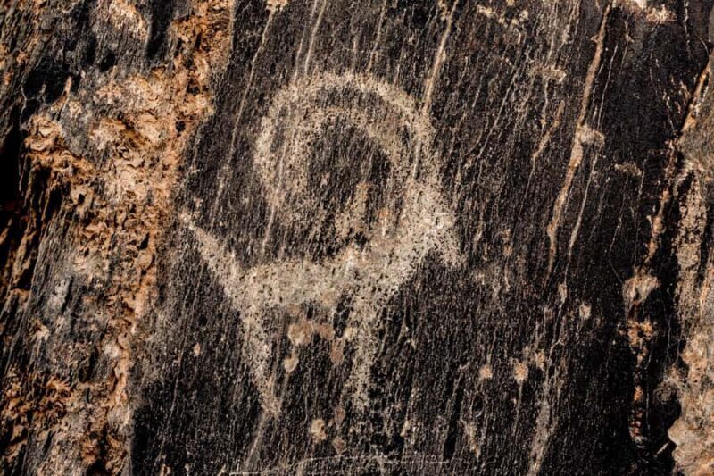 Visit Ukhum (Nourata Mountains), petroglyphs, and a donkey ride (3 days) - Transportation, Group Size, and Practicalities