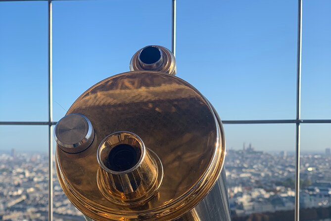 Visita Guiada Ao Topo Da Torre Eiffel Em Português. - Booking Your Guided Tour