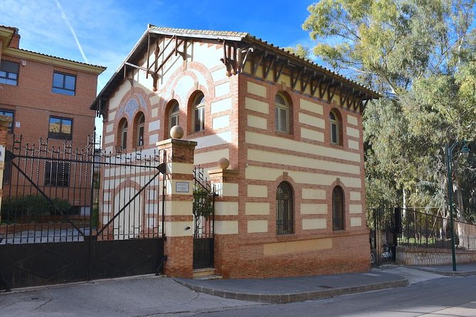 Visita Privada a Pie De La Guerra Civil Española En Málaga. - Tour Highlights