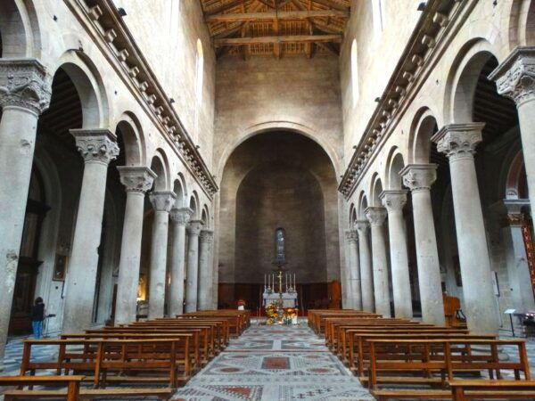 Viterbo Private Tour: Guided Historic Walking Tour - Group Type