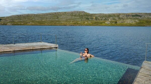 Vök Geothermal Baths & Waterfall Tour From Seydisfjordur - Getting to the Tour