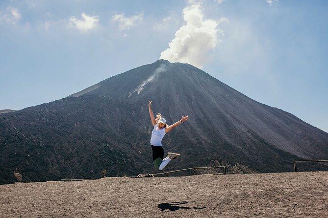 Volcano Adventure: Private Tour Excites Hikers - Itinerary Highlights