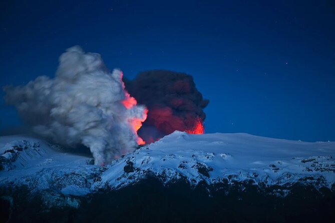 Volcano Cinema All the Latest Eruption in Iceland in 4K Quality - Icelands Fiery Showcase