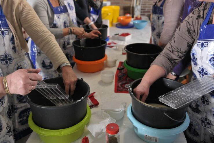 Volendam: 2.5-Hour Cheesemaking Workshop & Clog Making Tour - Ticket Details