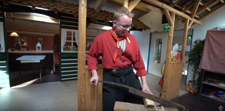 Volendam: 2-Hour Clogmaking Workshop and Cheese Tour - Highlights of the Activity