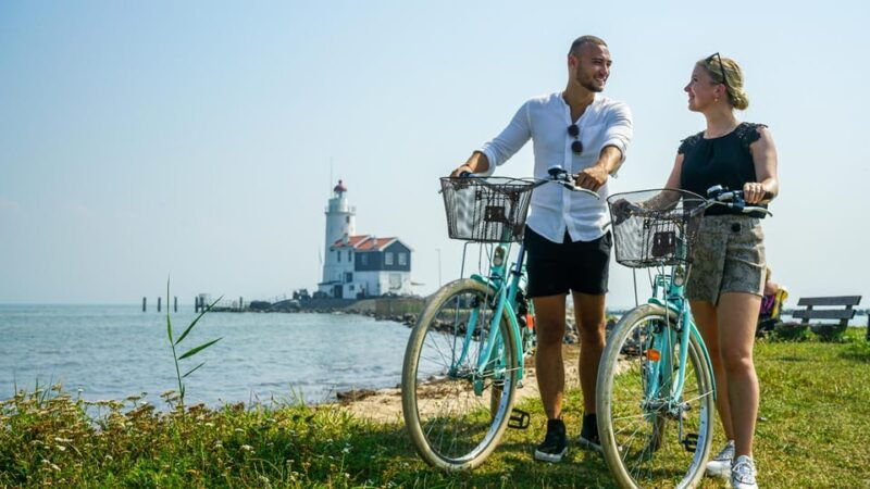 Volendam: Bike Rental including Highlights-Routes - The Experience: From Volendam Harbor to Iconic Dutch Villages