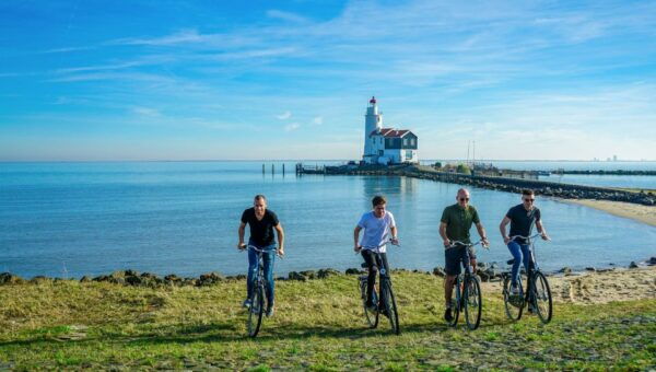 Volendam: Bike Rental With Suggested Countryside Route - The Sum Up