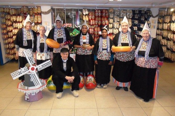 Volendam Cheese Farm Private Tour in Traditional Dutch Costume  - Amsterdam - Directions to Simonehoeve