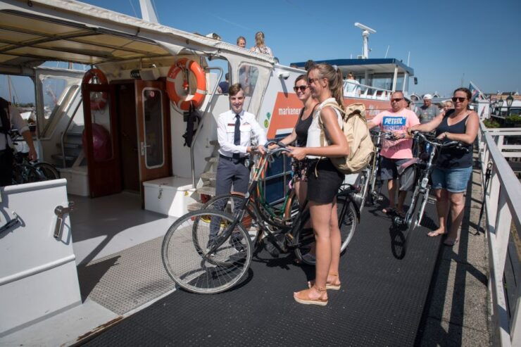 Volendam: Express Boat Cruise to Marken Island - Activity Details