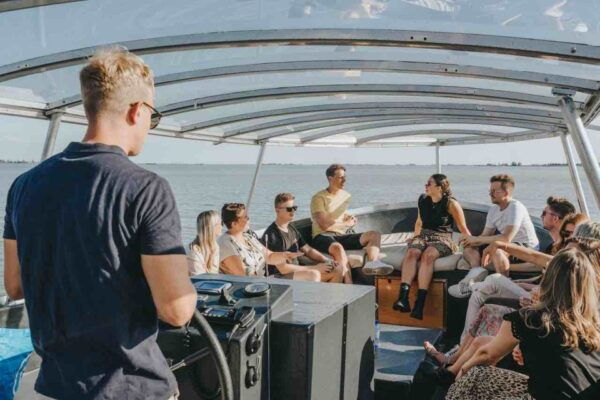 Volendam: Guided Cruise on Gouwzee Lake 1 Free Drink - Review by Linda