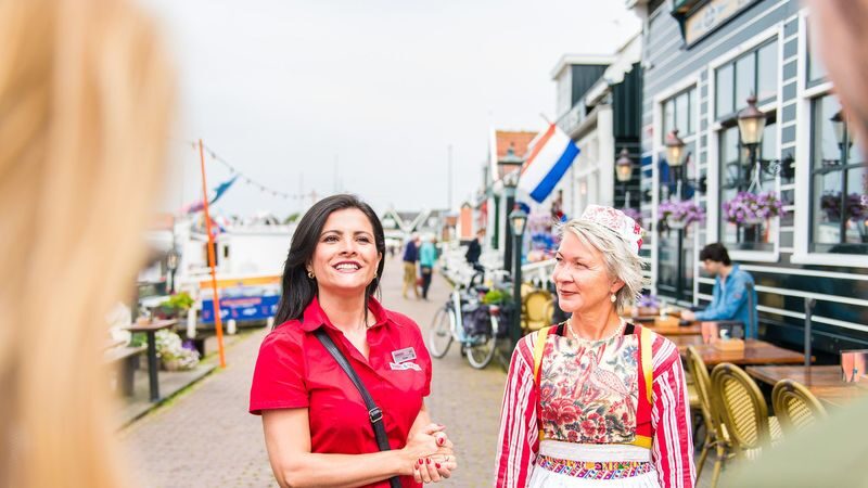Volendam, Marken & Windmills of Zaanse Schans Tour - Cheese and clogs: short demonstrations, useful context