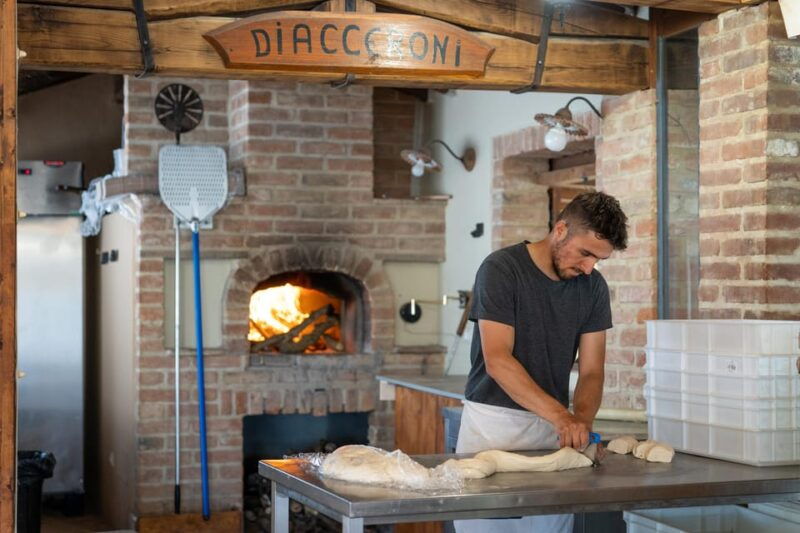 Volterra: Pizza Cooking Class in a tuscan farmhouse - Good To Know