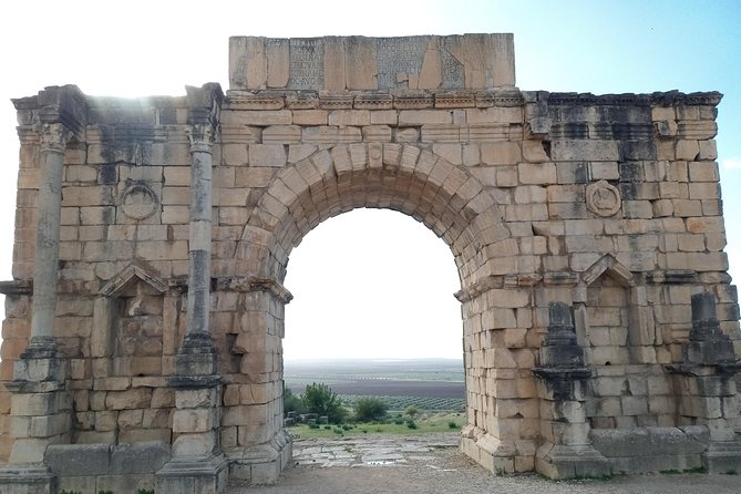 Volubilis, Moulay Idress and Meknes Day Tour From Fes - Accessibility and Group Size