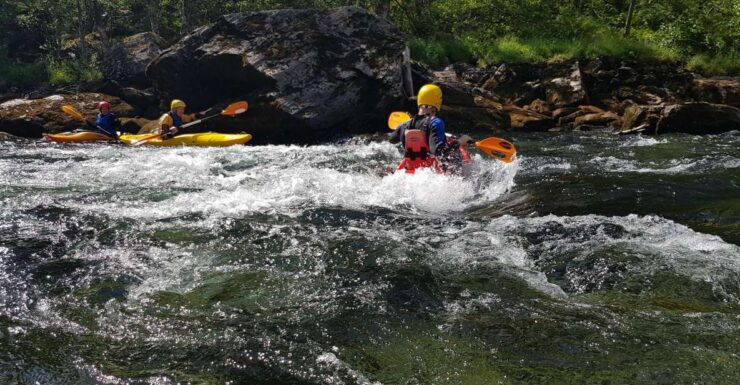 Voss: 2-Day Basic River Kayak and Packraft Course - Experience and Training